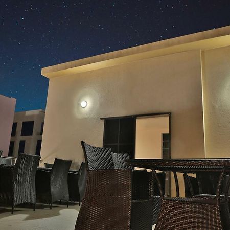 Clear Sky Inn Hulhumale Exterior photo