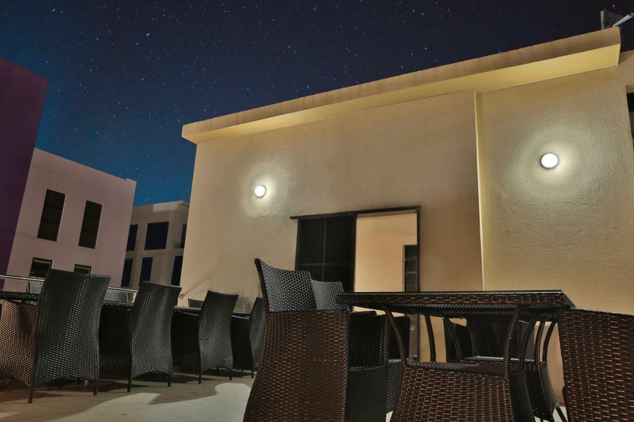 Clear Sky Inn Hulhumale Exterior photo